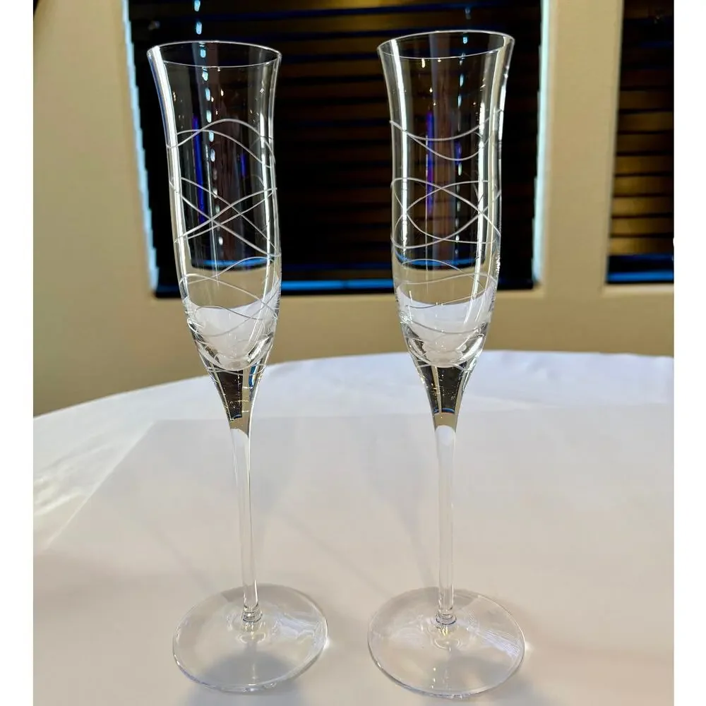 Nambé Motus Crystal Champagne Flutes Toasting Glasses - Pair of 2